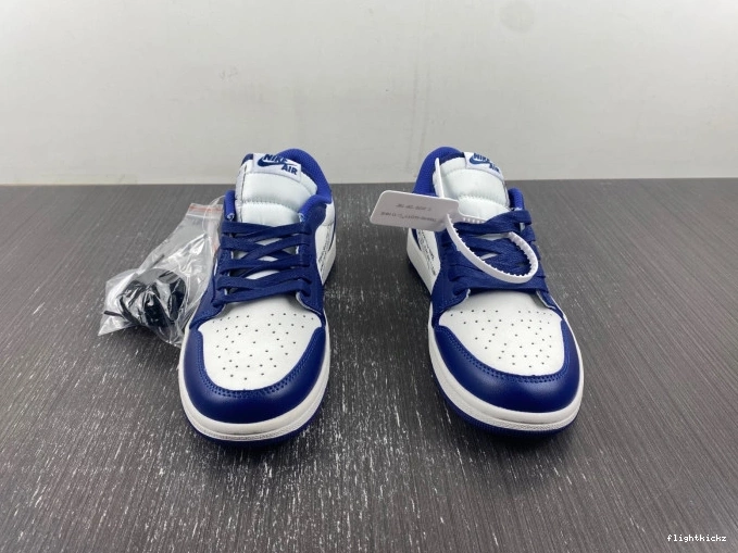 1 JORDAN SCOTT AIR CUSTOM X DM7890-101 TRAVIS X OFF-WHITE 1001